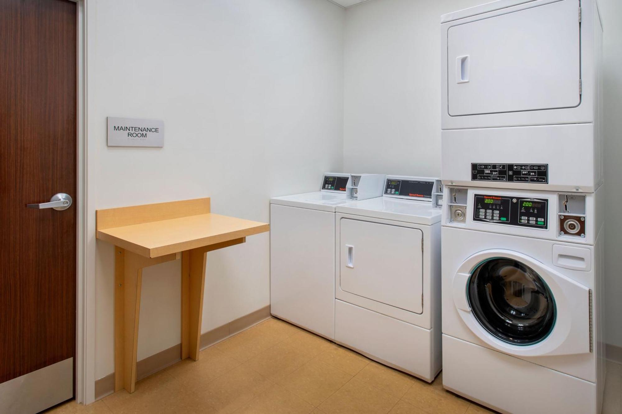 Fairfield Inn & Suites By Marriott Watertown Thousand Islands מראה חיצוני תמונה
