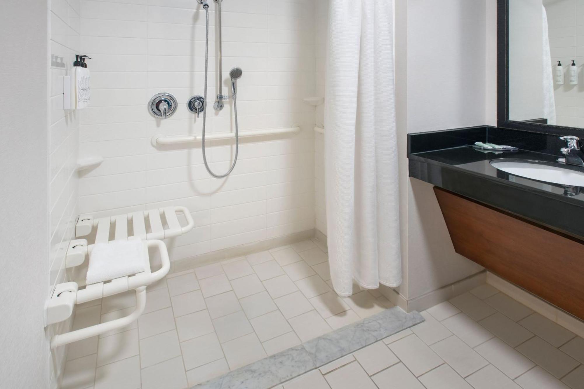 Fairfield Inn & Suites By Marriott Watertown Thousand Islands מראה חיצוני תמונה