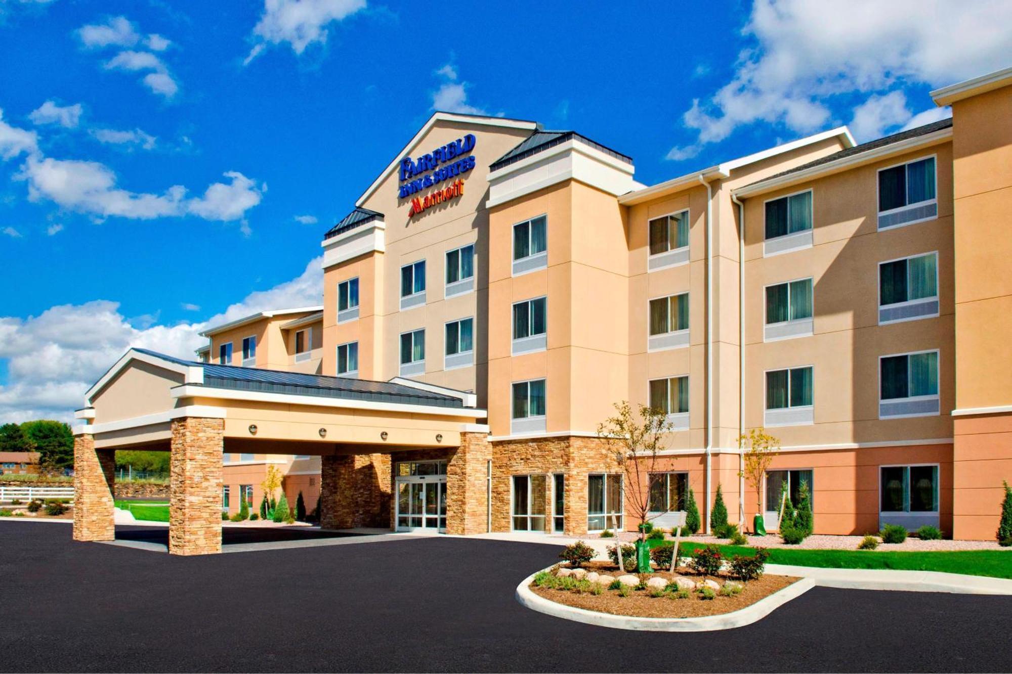 Fairfield Inn & Suites By Marriott Watertown Thousand Islands מראה חיצוני תמונה